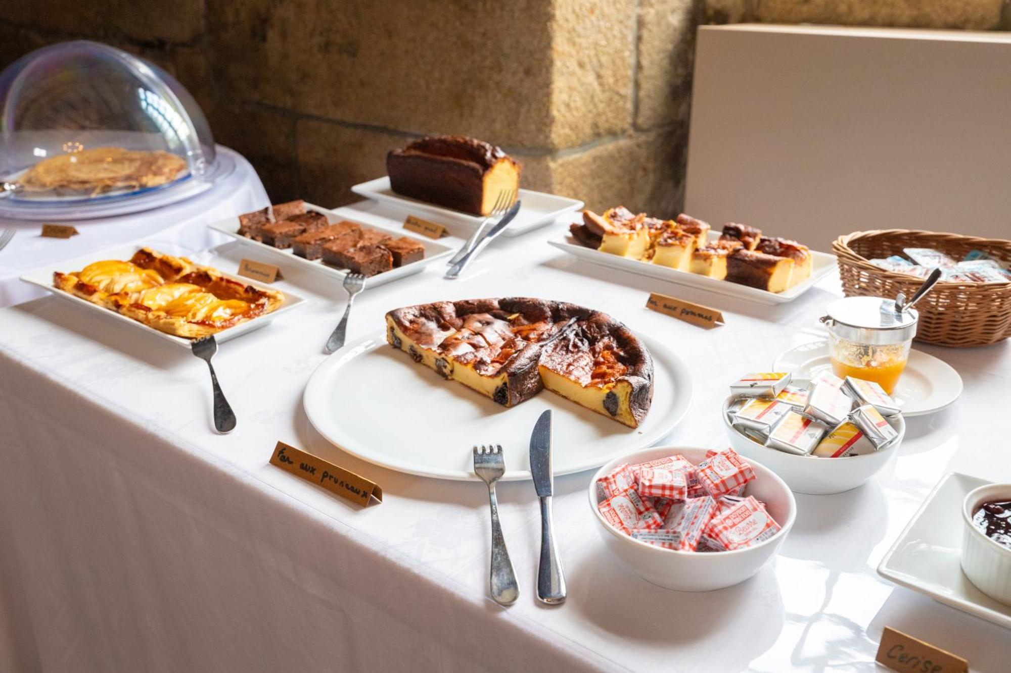 Manoir De Moellien, The Originals Relais Hotel Plonevez-Porzay ภายนอก รูปภาพ