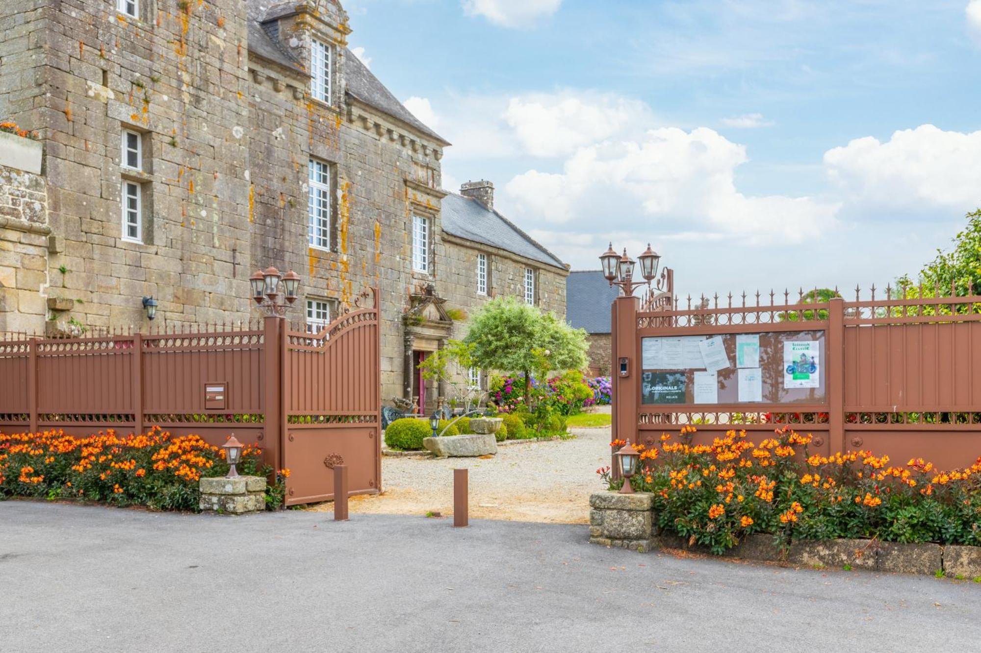 Manoir De Moellien, The Originals Relais Hotel Plonevez-Porzay ภายนอก รูปภาพ