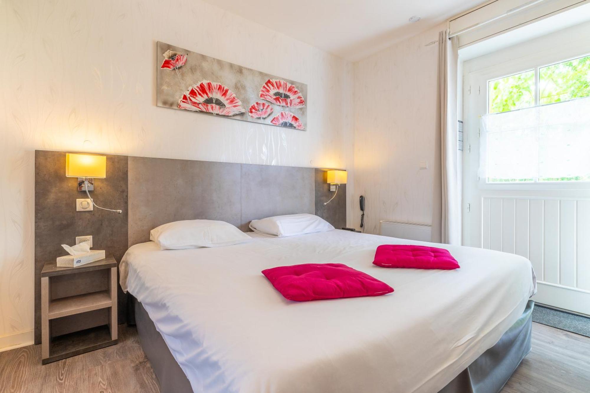 Manoir De Moellien, The Originals Relais Hotel Plonevez-Porzay ภายนอก รูปภาพ